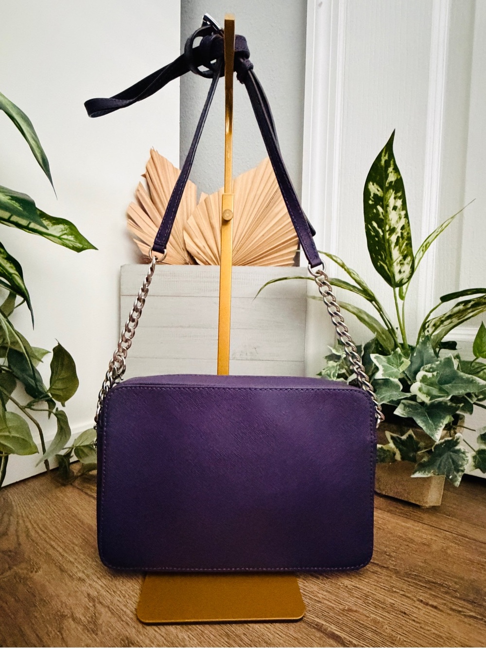 Michael Kors Jet Set Purple Saffiano Leather Crossbody Bag w/Teddy Bear Keychain - Picture 4 of 12